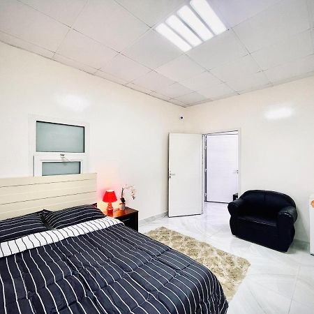 Private 2Bedroom Villa With T&B And Kitchenette Near Abu Dhabi International Airport מראה חיצוני תמונה
