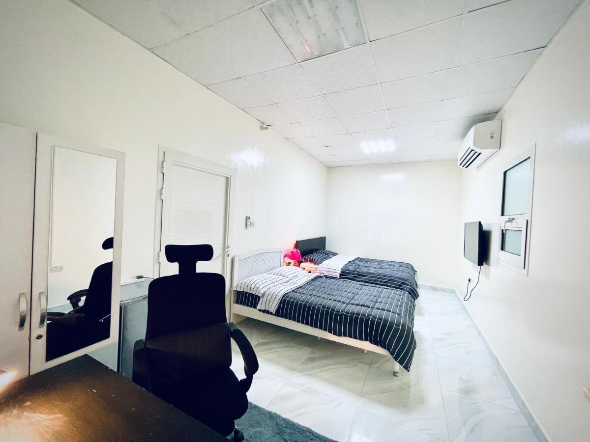 Private 2Bedroom Villa With T&B And Kitchenette Near Abu Dhabi International Airport מראה חיצוני תמונה