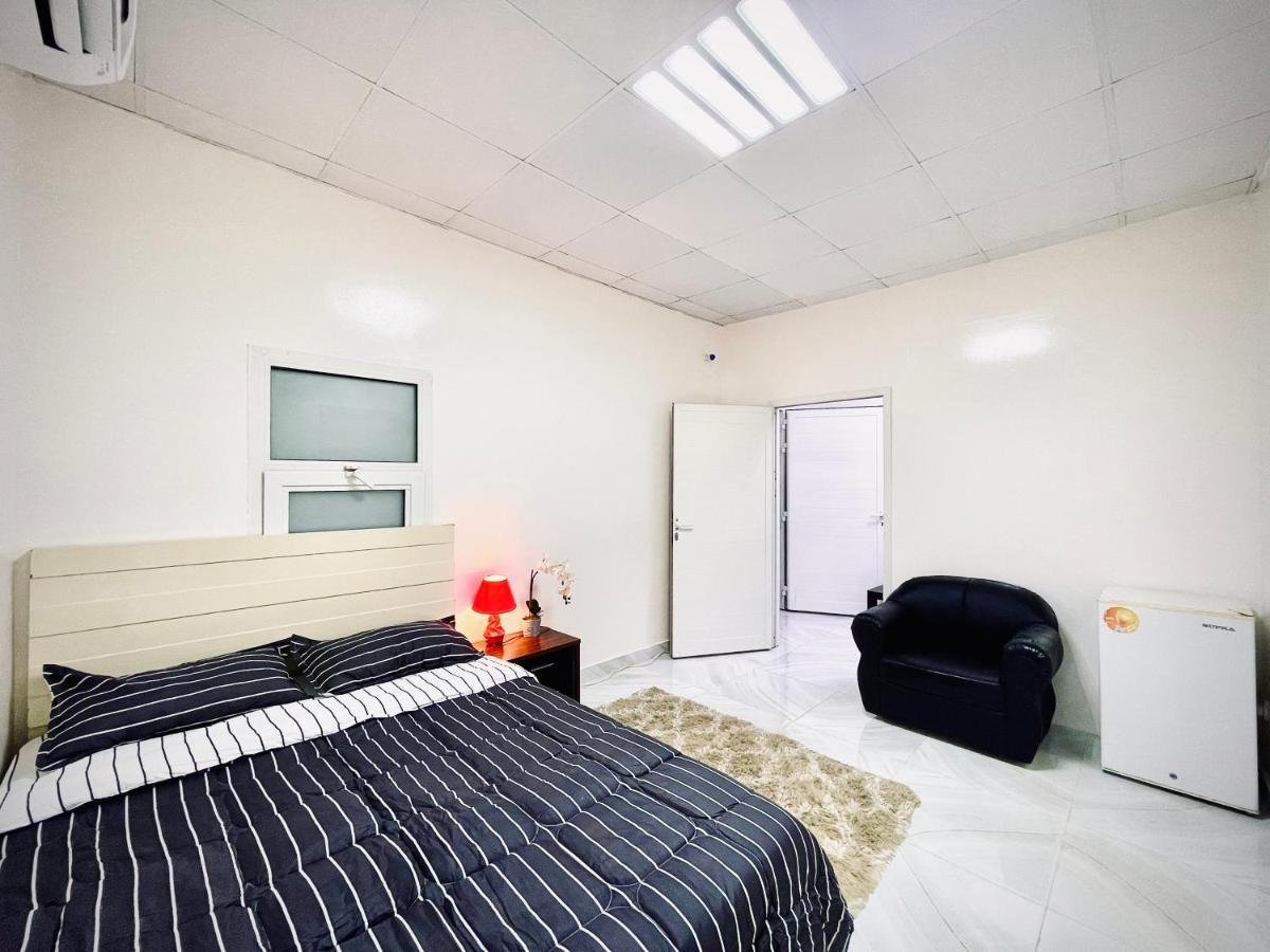 Private 2Bedroom Villa With T&B And Kitchenette Near Abu Dhabi International Airport מראה חיצוני תמונה